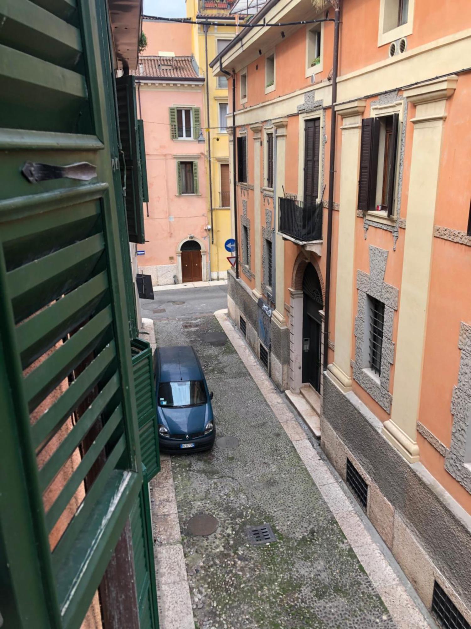 La Terrazza Di Aida Apartment Verona Bagian luar foto